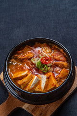 오랜 시간 끓여내 맛있는 국물 요리