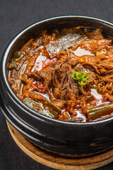 오랜 시간 끓여내 맛있는 국물 요리