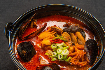 오랜 시간 끓여 맛있는 국물 요리