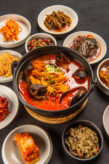 오랜 시간 끓여 맛있는 국물 요리