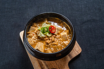 오랜 시간 끓여 맛있는 국물 요리