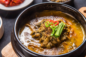 오랜 시간 끓여 맛있는 국물 요리