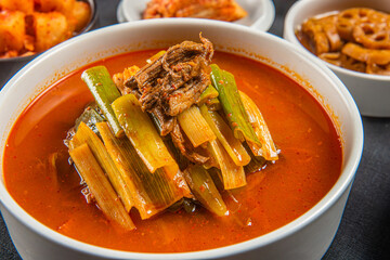 오랜 시간 끓여 맛있는 국물 요리