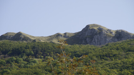 Scorcio dal sentiero 253 per il monte Catria nelle Marche