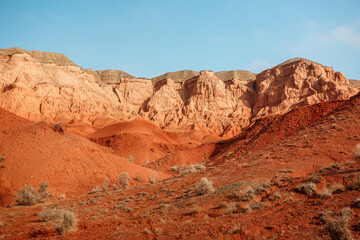 Rode Bergen Boguty. Kazachstan. Marslandschappen