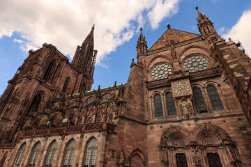 Gotisches Wunderwerk; Straßburger Münster von Südosten