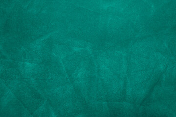 Obraz premium Texture of chalk on black chalkboard or blank blackboard background. School education, dark wall backdrop, template for learning board concept.