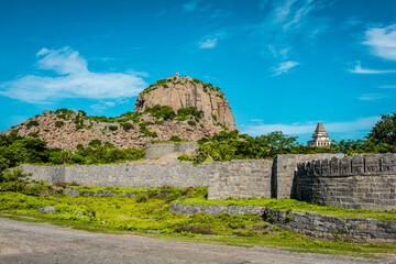 King Fort or Rajagiri Fort of Gingee or Senji in Tamil Nadu, India. It lies in Villupuram District, built by the kings of konar dynasty & maintained by Chola dynasty. Archeological survey of india - obrazy, fototapety, plakaty