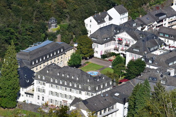 Blick über den Kurort Bad Betrich in der Eifel