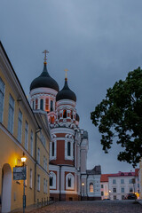 Fototapeta na wymiar Tallinn Estland an einem Sommerabend nach dem Regen
