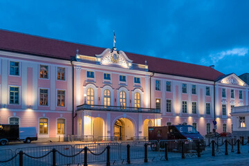 Naklejka premium Tallinn Estland an einem Sommerabend nach dem Regen