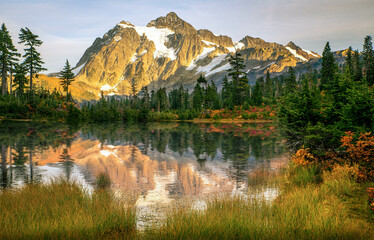 Picture Lake in Mt Baker Wilderness