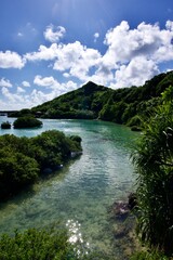 沖縄県宮古島　海への水路