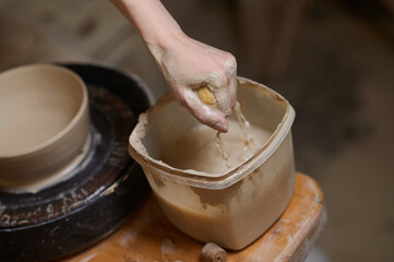 Process of pottery and making a new bowl