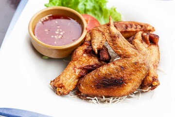Appetizers, Fried Chicken Wings with Chili Sauce