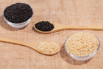 White sesame and black sesame seed - Sesamum indicum