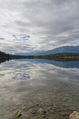 Obraz premium Pyramid Lake on a Cloudy Morning