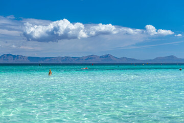Turquoise sea at Alcudia Beach - Majorca - 8394