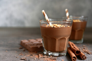 Chocolate banana smoothie with cinnamon.