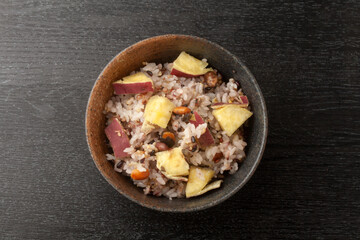雑穀のサツマイモご飯