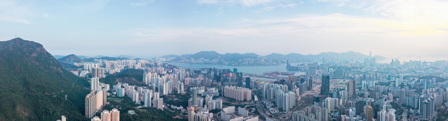 Obraz premium cityscape of Hong Kong, near the iconic Lion Rock Mountain