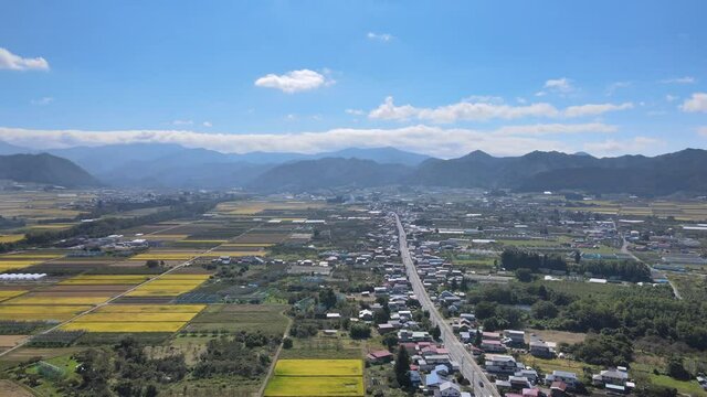 かみのやま温泉 上山市 山形県 東北 田園 秋 紅葉 高速道路 道路 空撮 ドローン