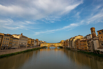 イタリア、フィレンツェ ポンテ・ヴェッキオ　アルノ川にかかるヴェッキオ橋