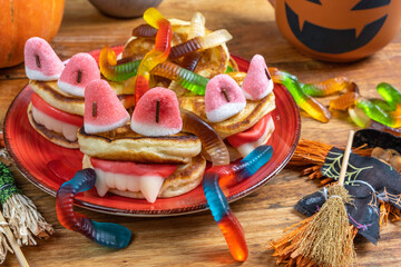 Fun Halloween food ideas. Halloween monster pancakes.