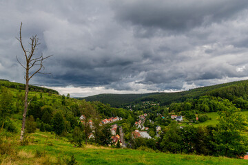 Obraz premium Spätsommerwanderung durch den Thüringer Wald bei Kleinschmalkalden