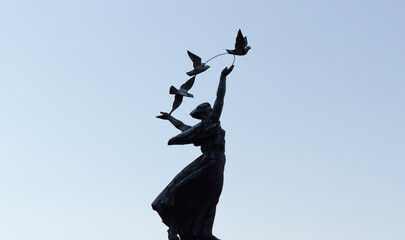 Monumental sculpture "Peace" at the metro station "Dnipro" in Kiyv, Ukraine. Скульптура "Мир".