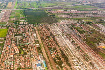 Fototapeta premium aerial view of city against nature