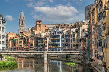 Fototapeta na wymiar Famous bridge in Girona (Catalonia, Spain)