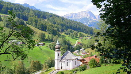 Wallfahrtskirche Maria Gern mit Untersberg