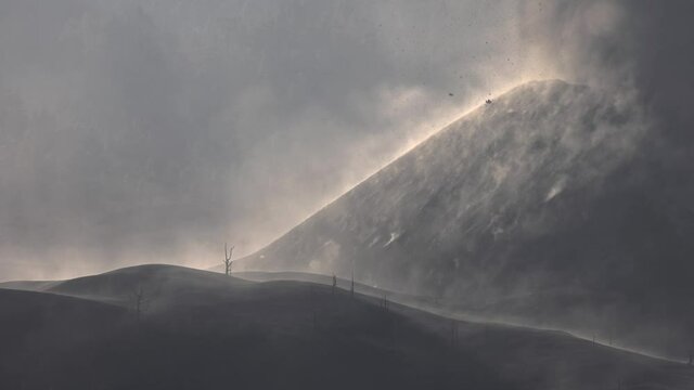 Erupci&oacute;n volc&aacute;nica del volc&aacute;n Cumbre Vieja en la Isla de La Palma en Las Canarias.