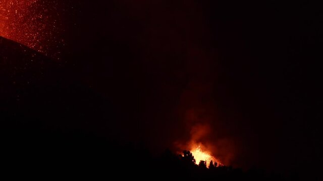 Erupci&oacute;n volc&aacute;nica del volc&aacute;n Cumbre Vieja en la Isla de La Palma en Las Canarias.