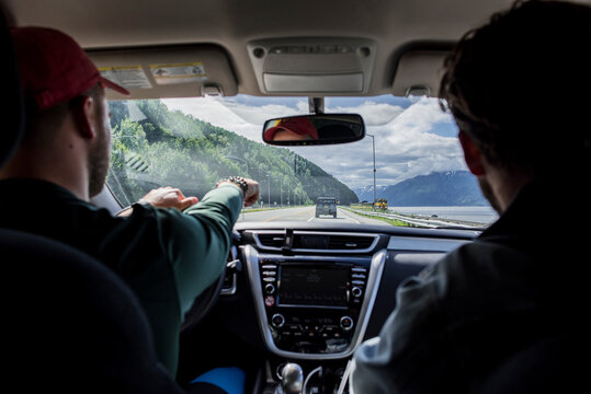 USA, Alaska, Rear view of two men in car in Kenai Fjords National Park