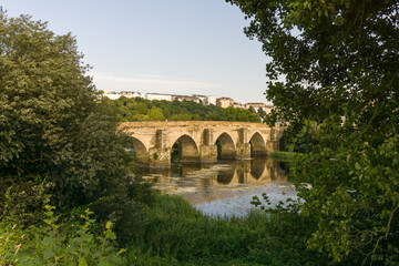 Fototapeta na wymiar Puente romano de Lugo