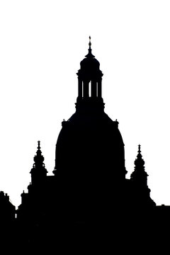 Kuppel der Frauenkirche in Dresden im Schattenriss
