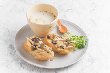 キノコトースト