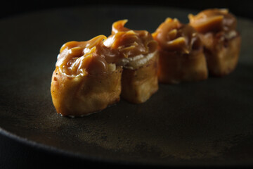 dulce de leche sushi
