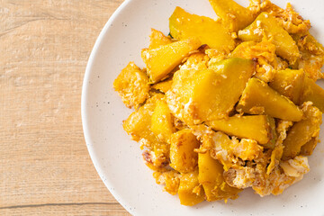 Stir Fried Pumpkin with Egg
