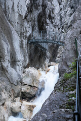 Wasserfallbrücke