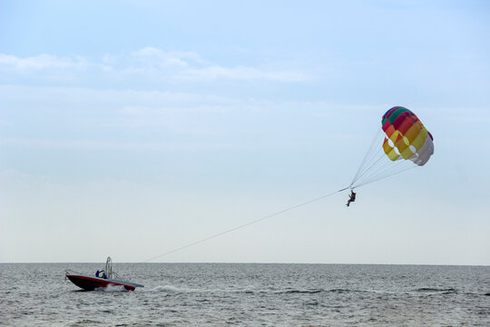 parasailing under the sea