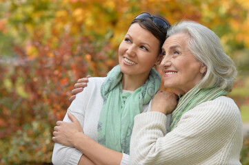 Fototapeta premium Close up portrait of senior woman with daughter