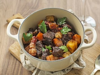 stewed beef with carrots and potatoes