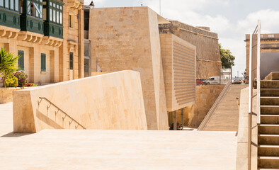 Malta Valletta. Yellow walls
