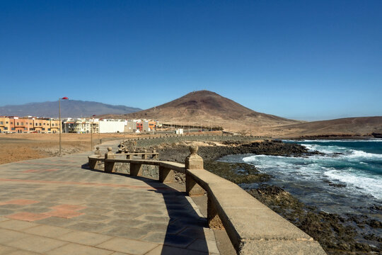 Gran Canaria, place Arinaga, the end of the beach promenade