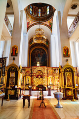 Fototapeta na wymiar altar in the church. traditional decoration and iconostasis in the Church