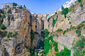 El Tajo y el Puente Nuevo de la ciudad de Ronda en Málaga, Andalucía, España.