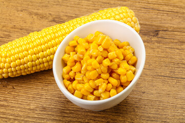 Sweet yellow corn in the bowl